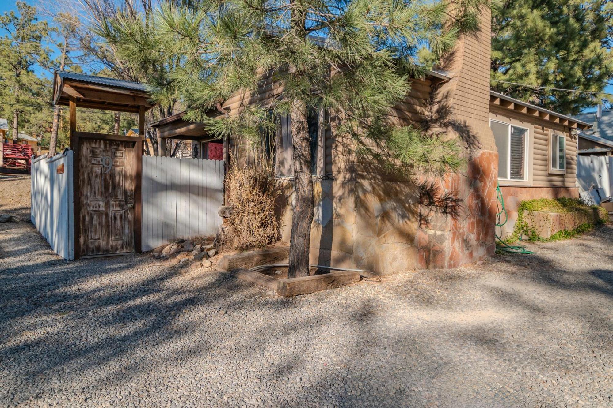 Enchanted Hideaway Cabins And Cottages Ruidoso Exterior photo