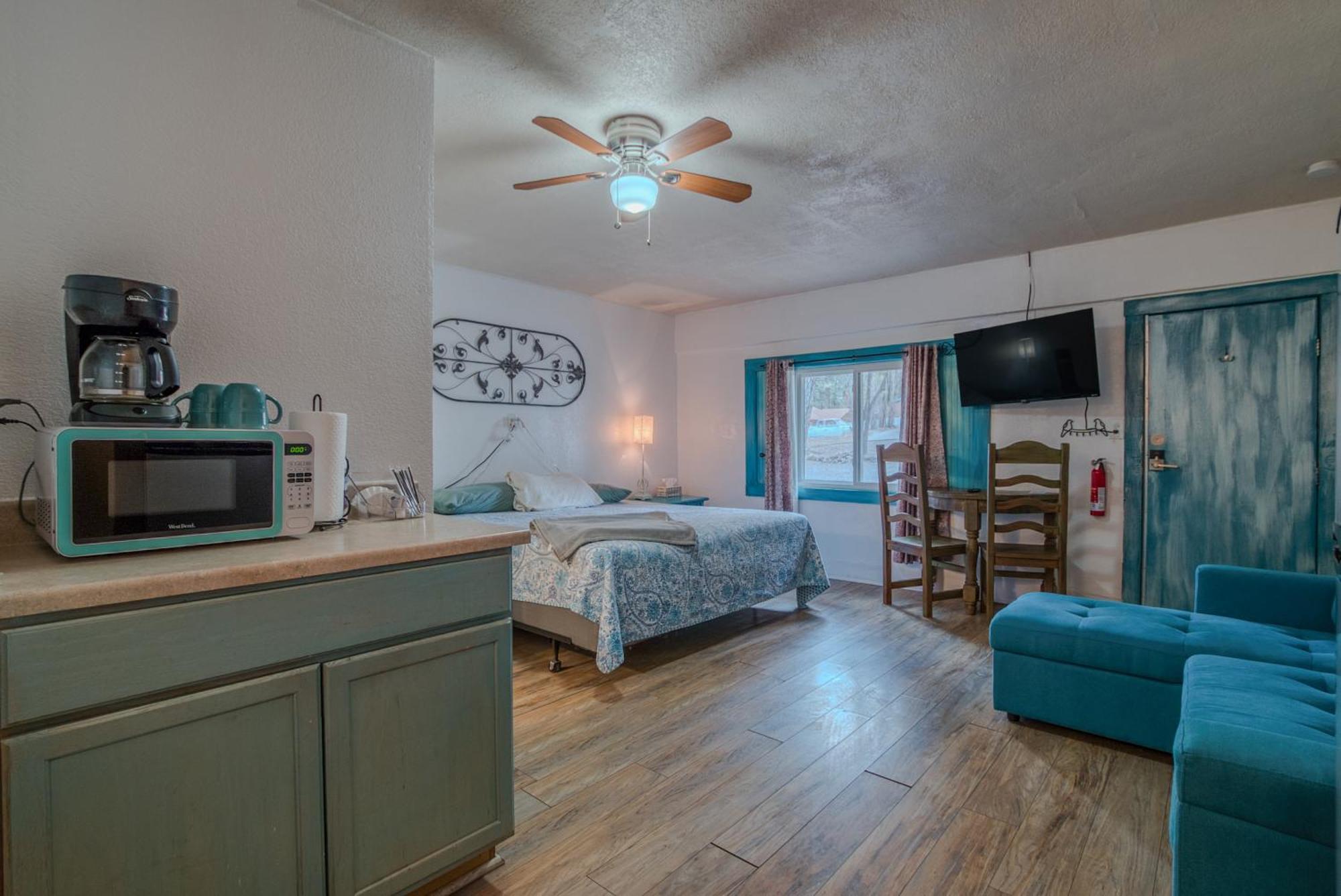 Enchanted Hideaway Cabins And Cottages Ruidoso Exterior photo
