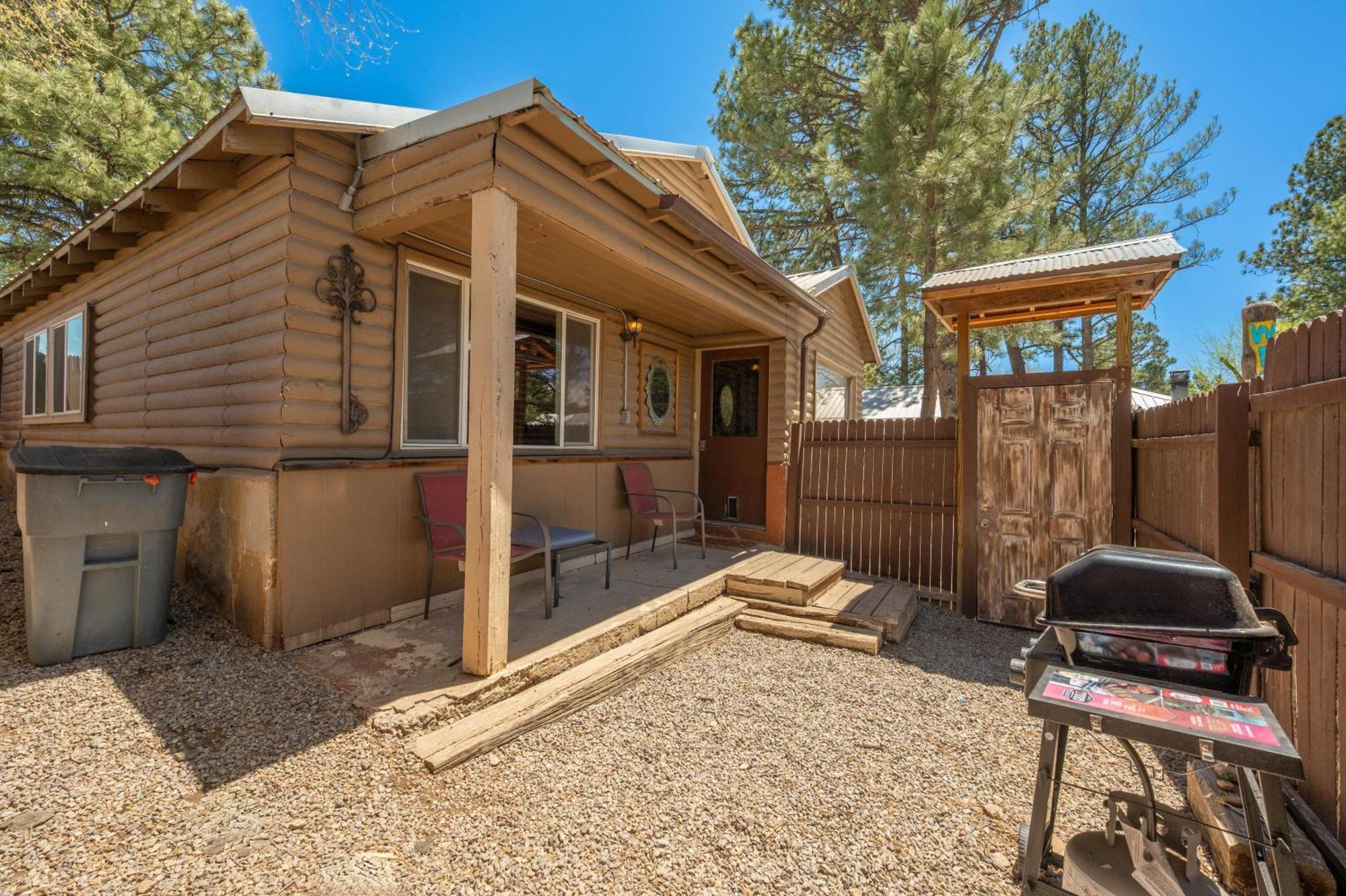 Enchanted Hideaway Cabins And Cottages Ruidoso Exterior photo