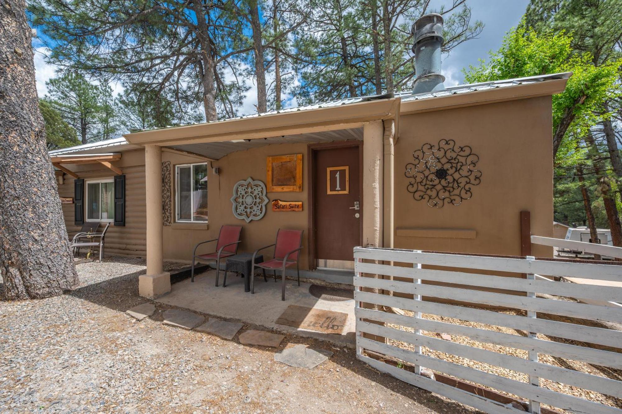 Enchanted Hideaway Cabins And Cottages Ruidoso Exterior photo